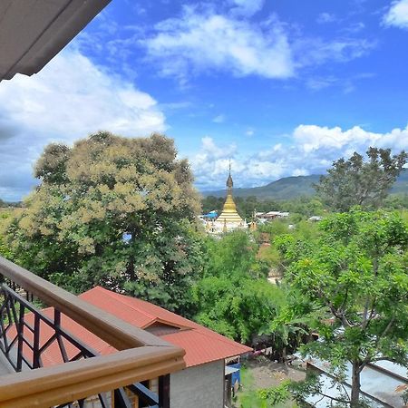 Golden Lotus Inle Hotel Nyaungshwe Township Exterior photo