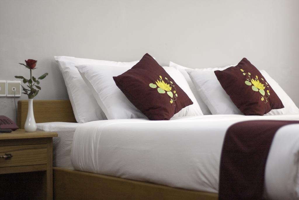 Golden Lotus Inle Hotel Nyaungshwe Township Room photo