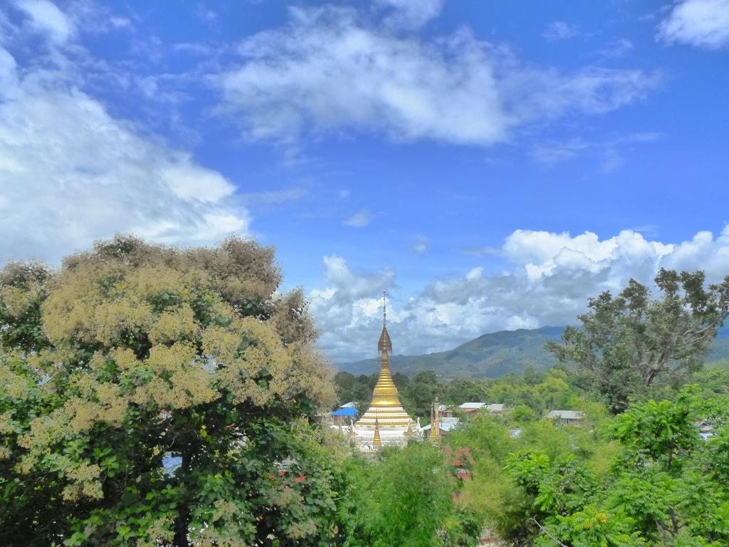 Golden Lotus Inle Hotel Nyaungshwe Township Exterior photo