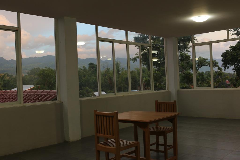 Golden Lotus Inle Hotel Nyaungshwe Township Exterior photo